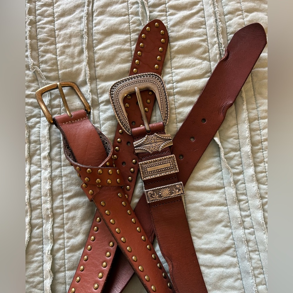 Shyanne, Cleo & Wolf, Belt LOT NWOT Size Medium Never Worn!!